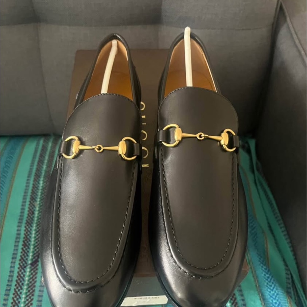 Gucci Black Leather Loafers with Gold Hardware